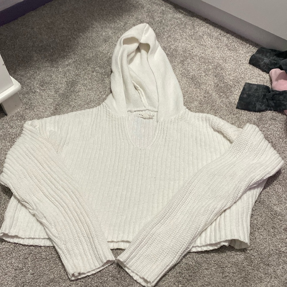 White knit sweater